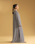 A stylish kaftan with pockets, a comfortable and trendy outfit for women in Pakistan