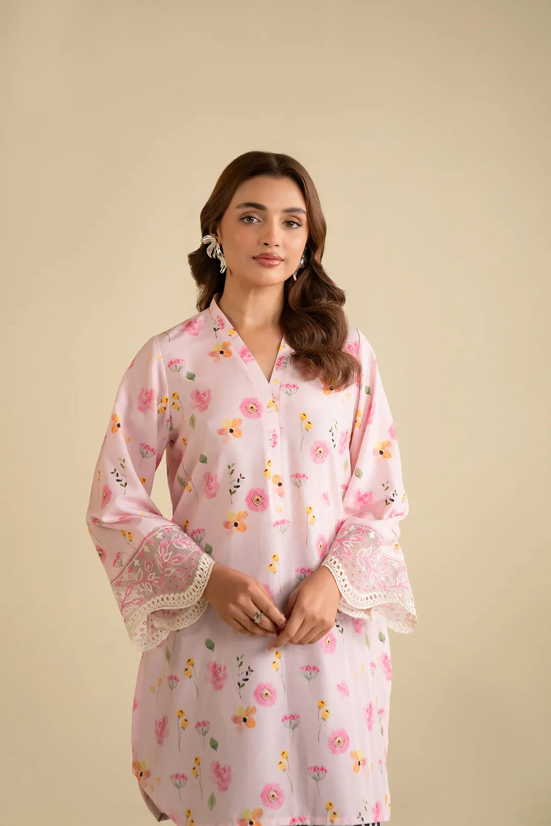 Best Lawn Suit in Pakistan