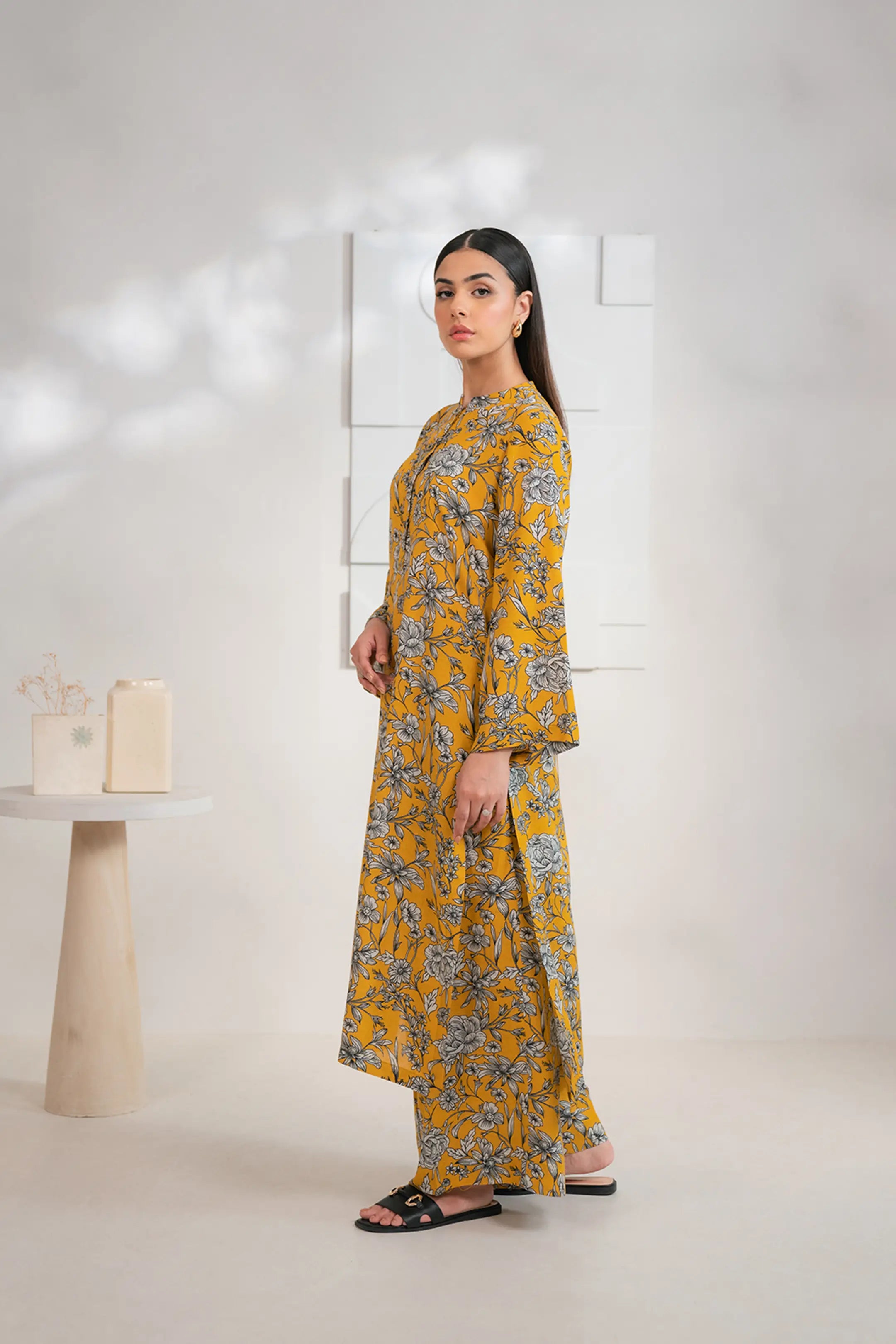 Buy_2-Piece_Printed_Karandi_Suit_Perfect_Blend_of_Style_and_Comfort_for_Women