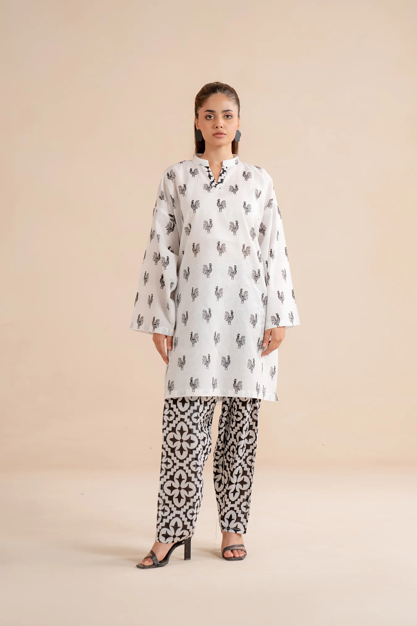 Buy white 1 piece printed lawn shirt online - monochrome Pakistani kurta with black rooster print