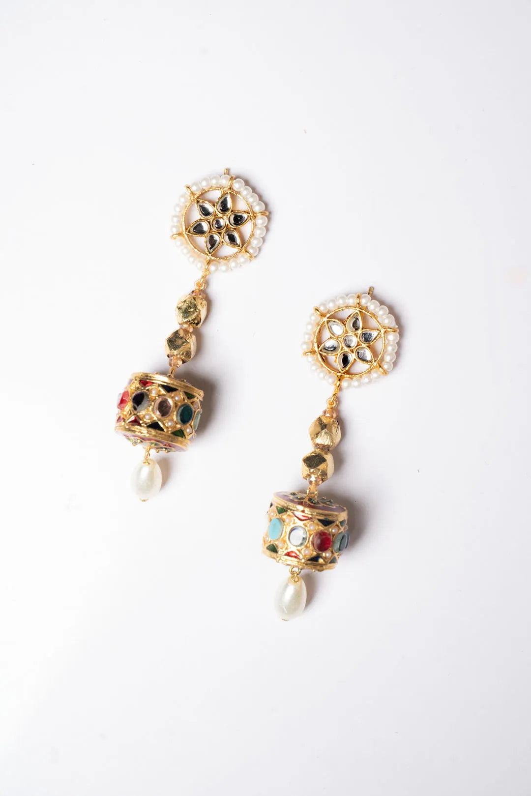 Earring Beyond East Official