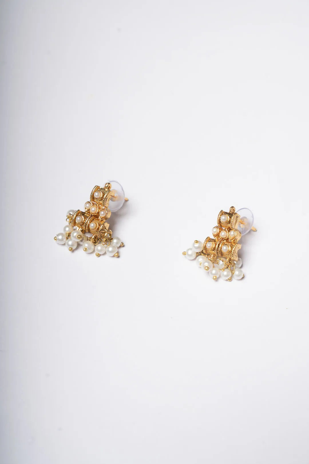 Earring Beyond East Official