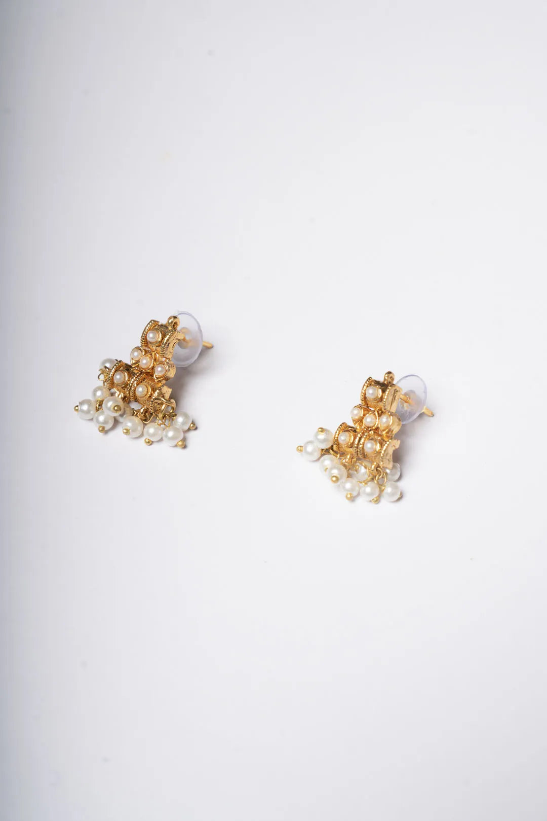 Earring Beyond East Official