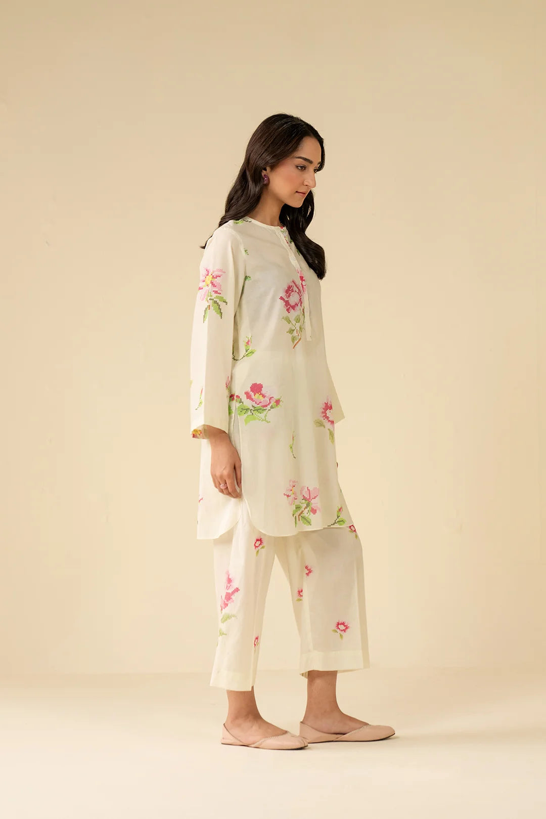 2 Piece Printed Lawn Suit Pret SS - 25