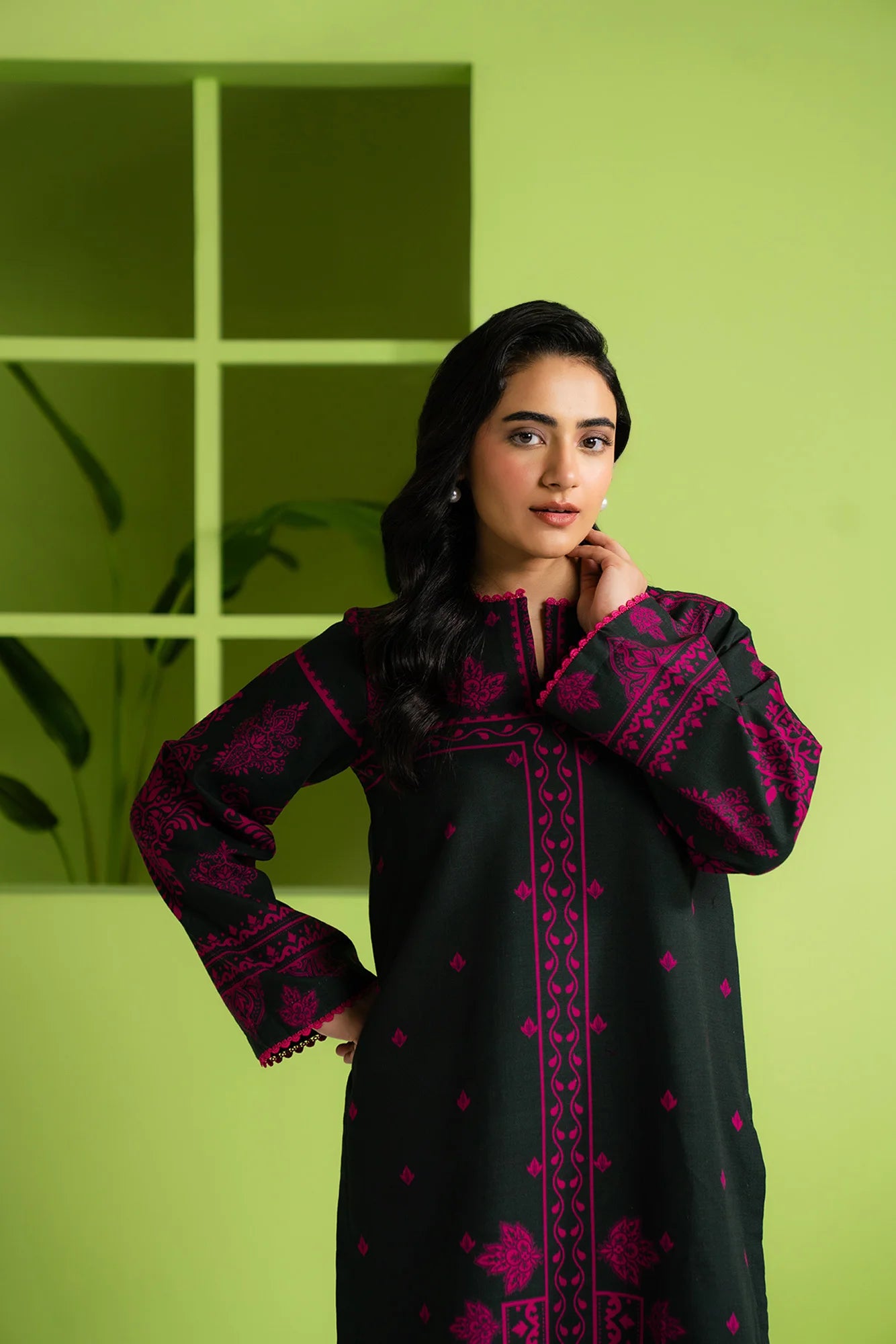 2 Piece Printed Khaddar Suit