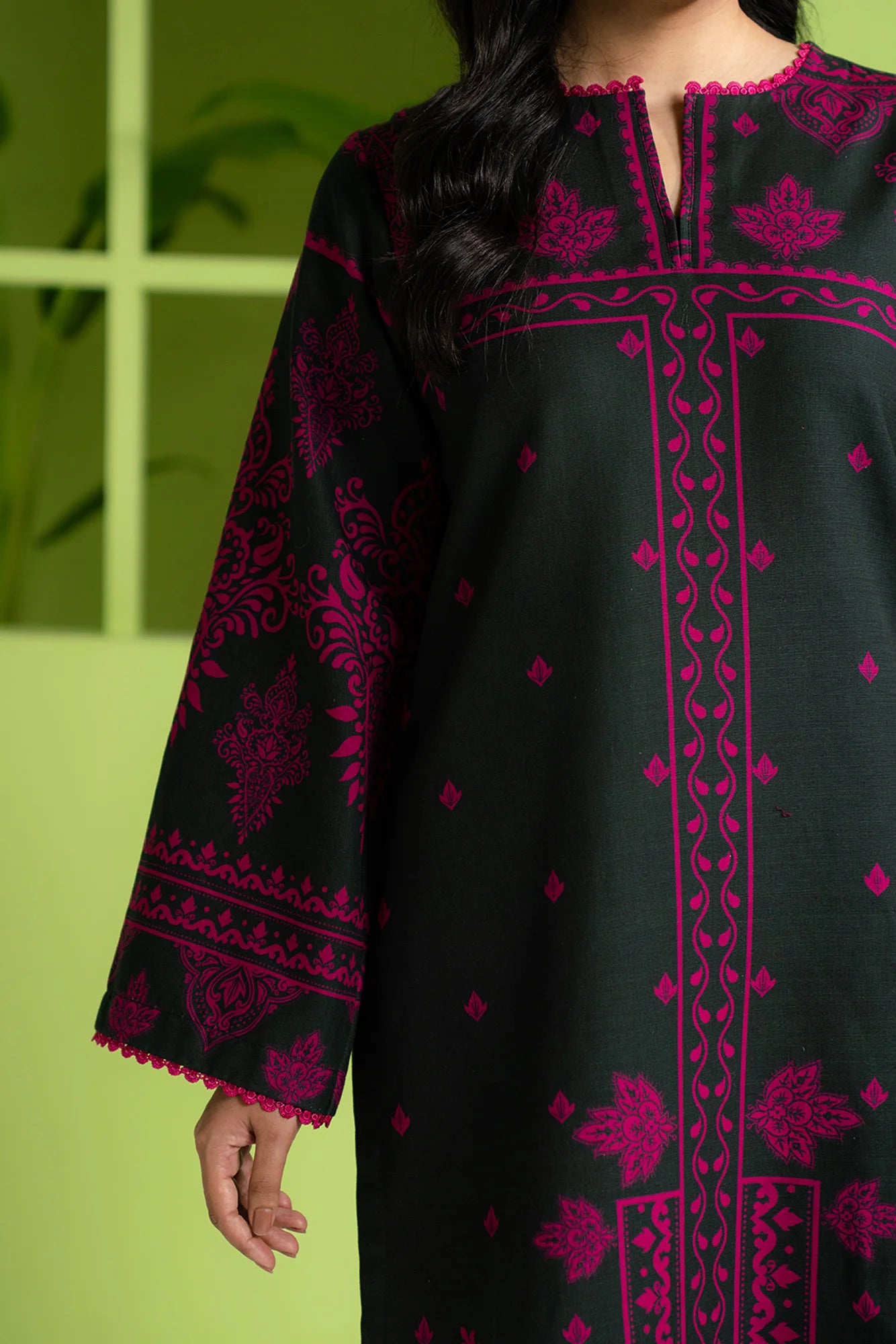 2 Piece Printed Khaddar Suit