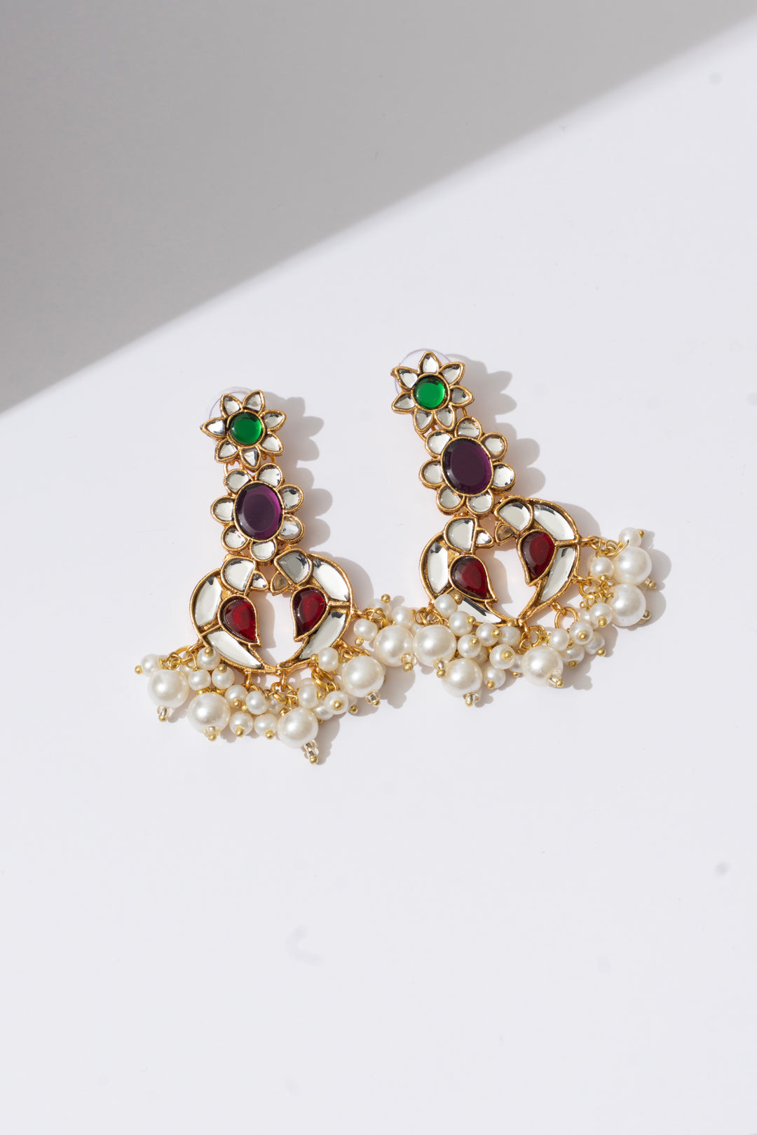 Earring Beyond East Official