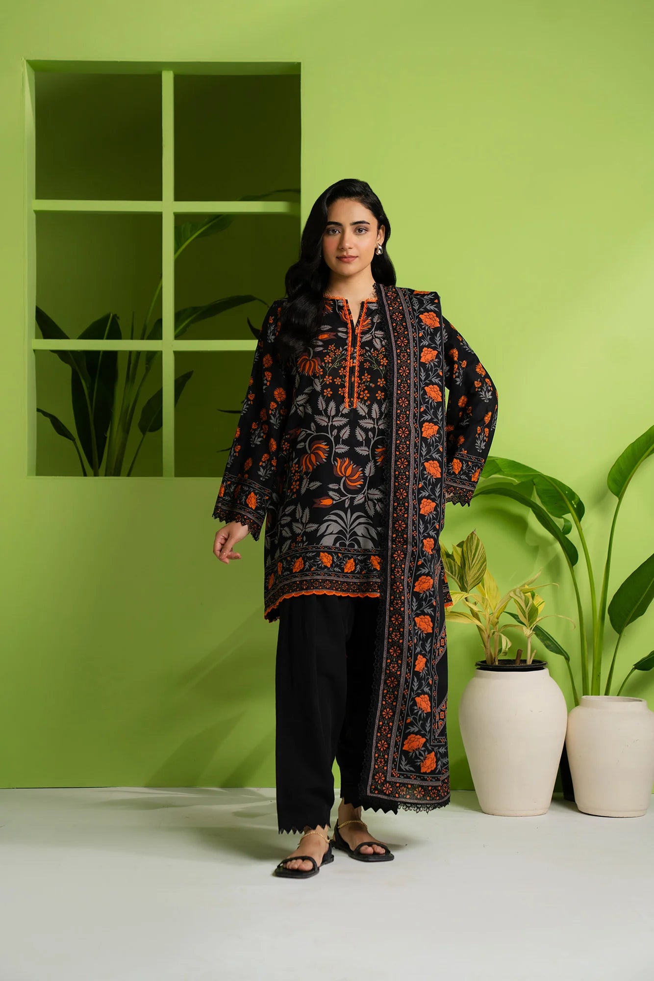 white christmas dresses 2 Piece Printed Khaddar Suit