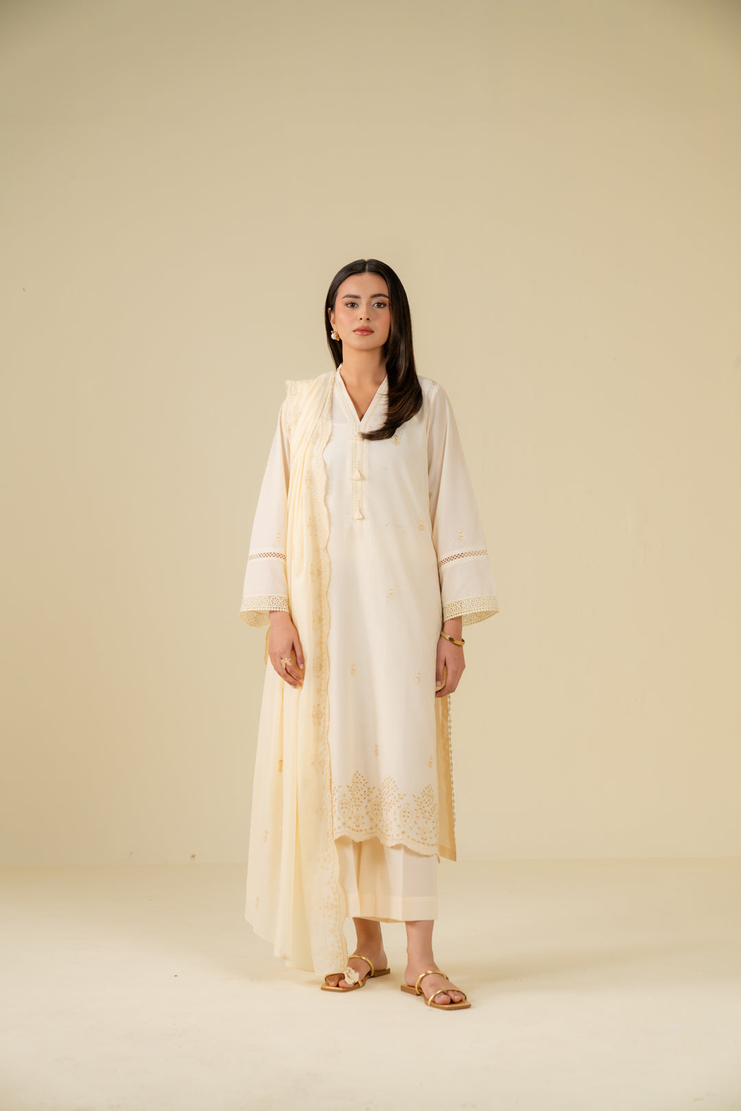 3 Piece Embroidered Lawn Suit Beena