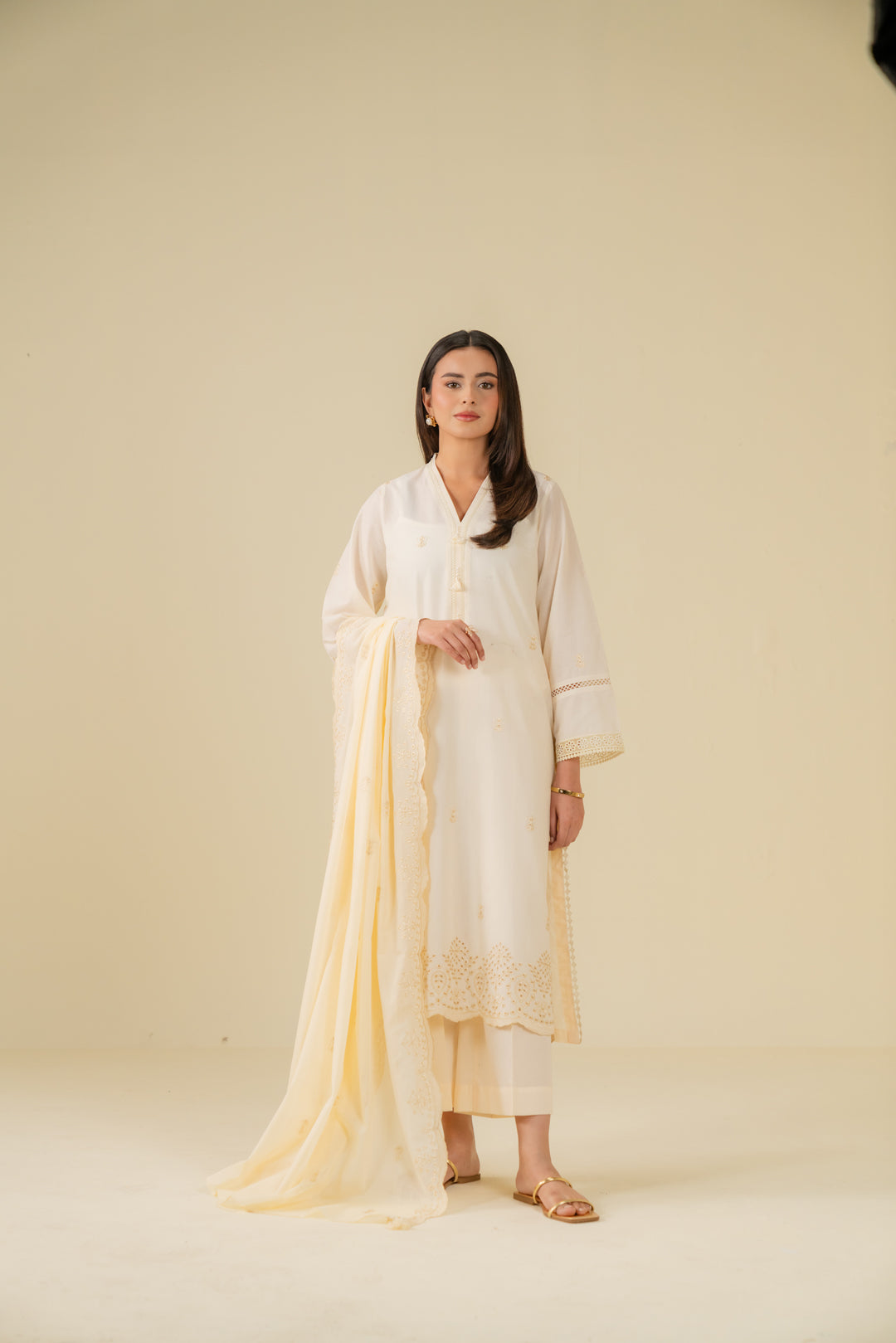 3 Piece Embroidered Lawn Suit Beena