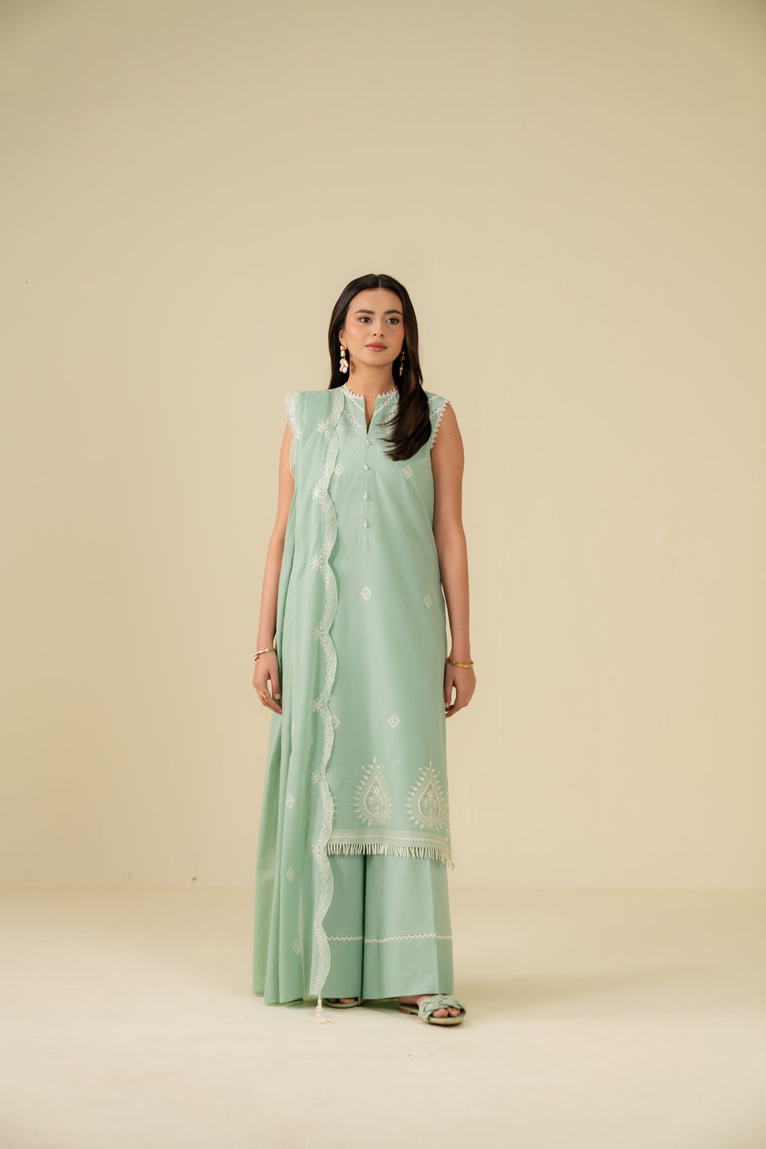3 Piece Embroidered Lawn Suit Beena