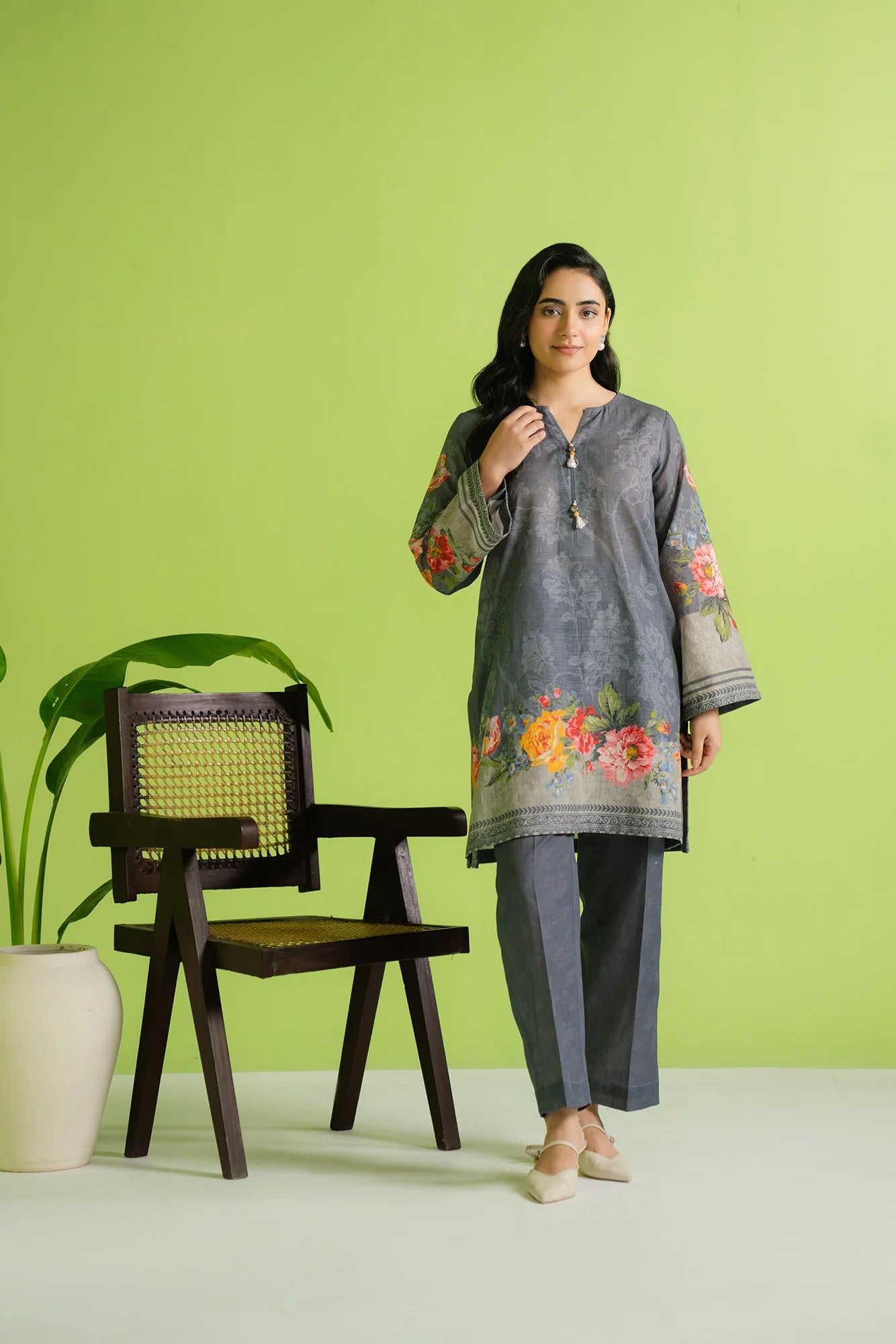 2 Piece Printed Khaddar Suit