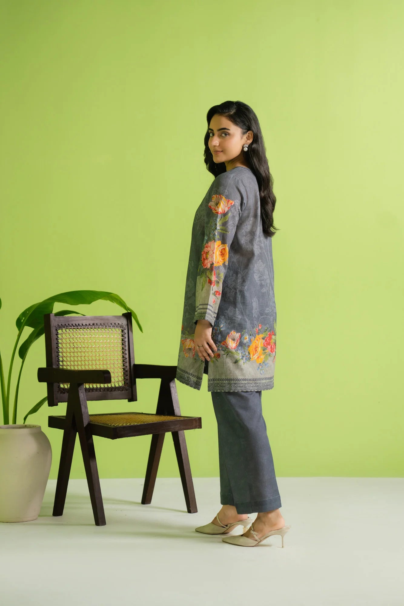 2 Piece Printed Khaddar Suit