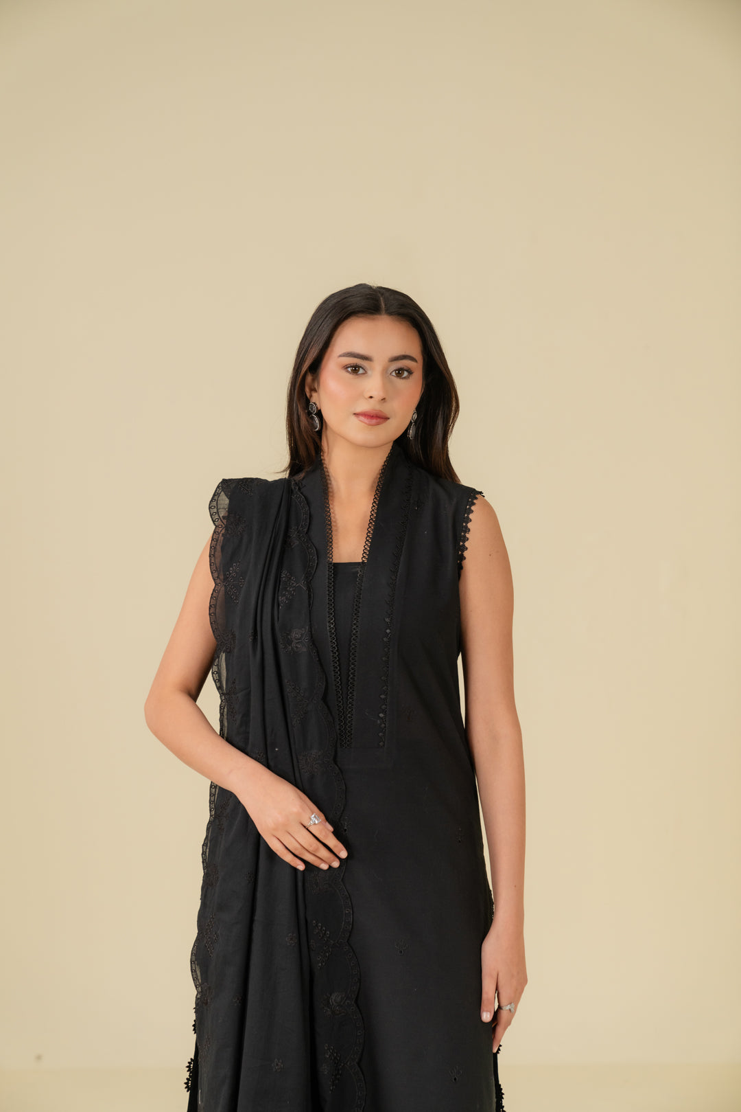 3 Piece Embroidered Lawn Suit Beena
