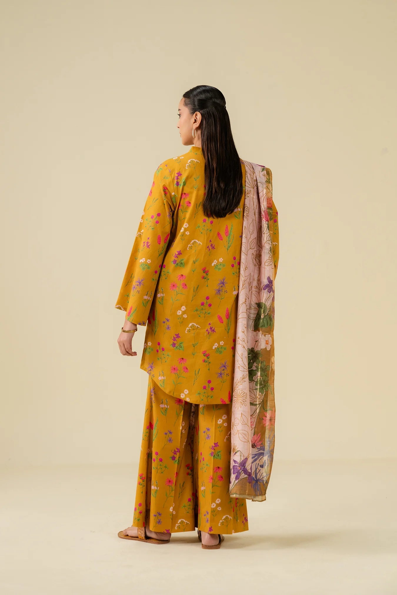 3 Piece Printed Lawn Suit Pret SS - 25