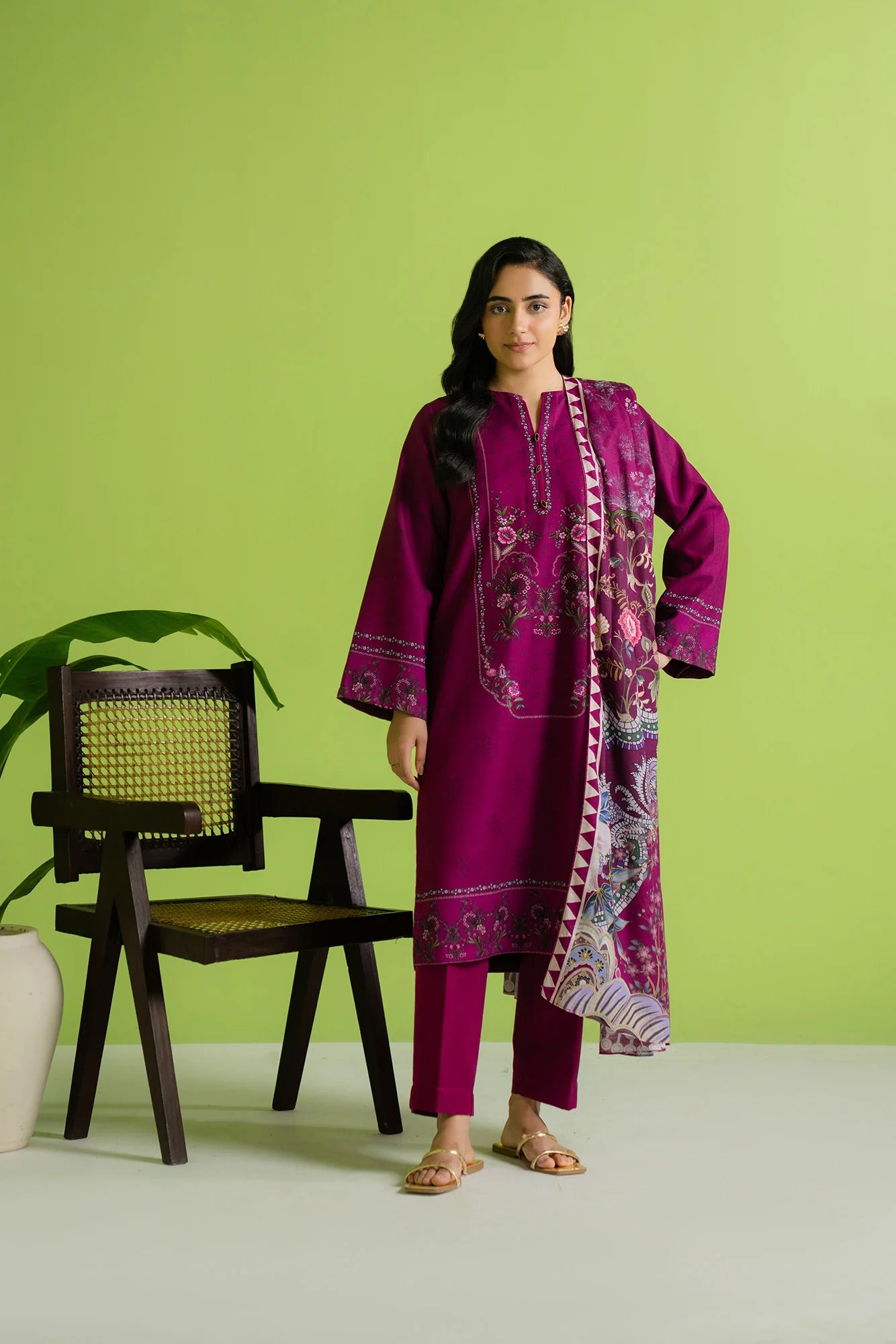 3 Piece Printed Khaddar Suit