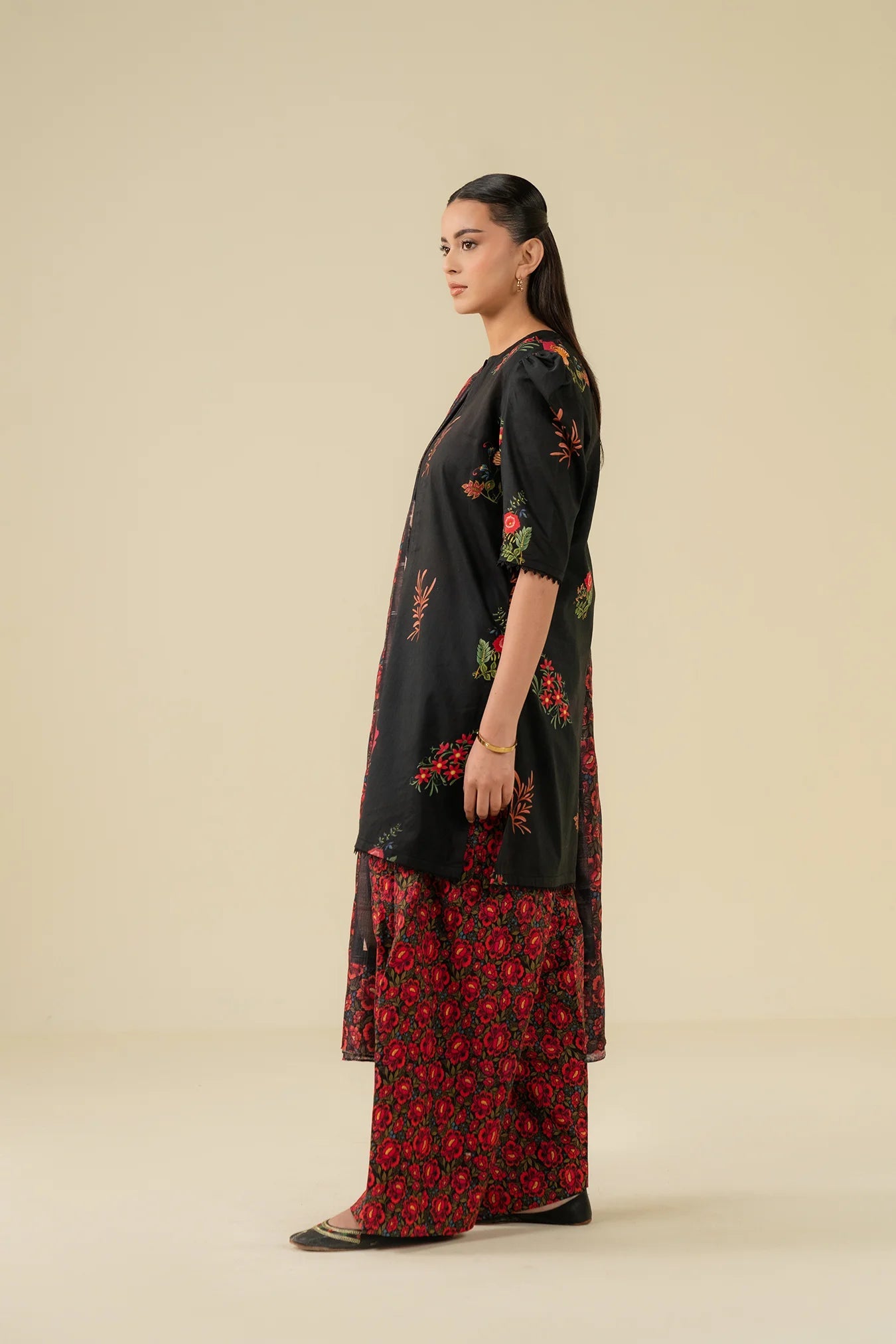 3 Piece Printed Lawn Suit Pret SS - 25