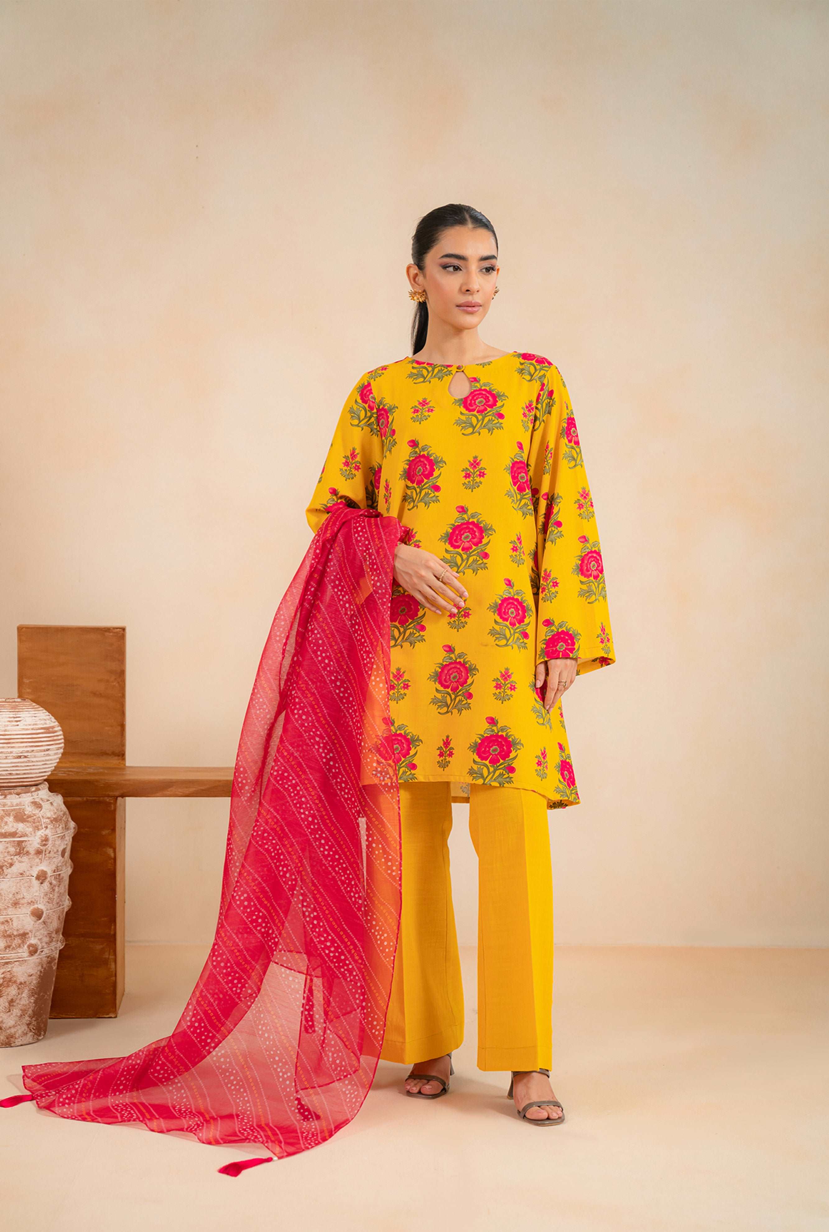 2 Piece Printed Khaddar Suit 2 Piece Printed Khaddar Suit