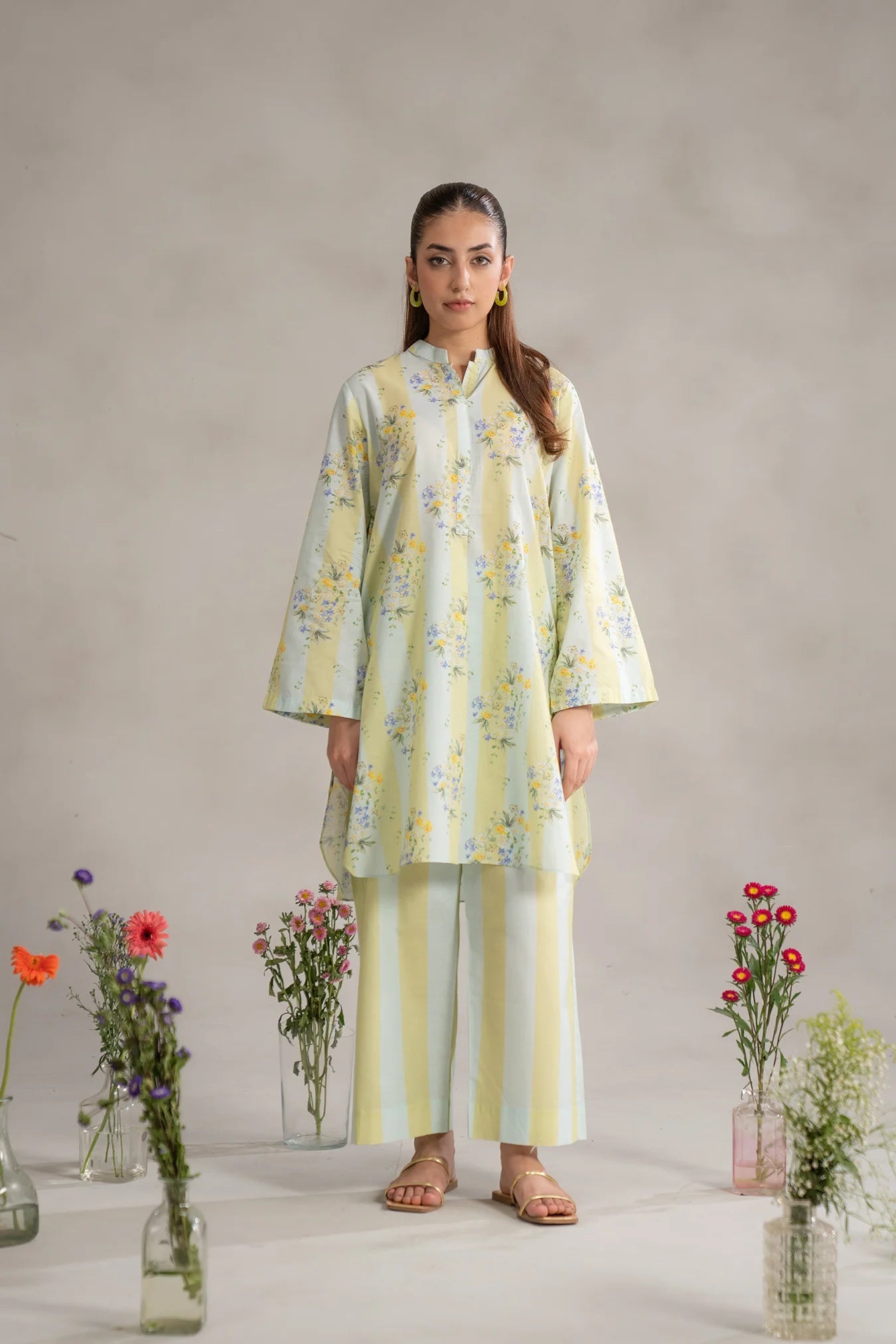 2 Piece Printed Lawn Suit Pret SS - 25