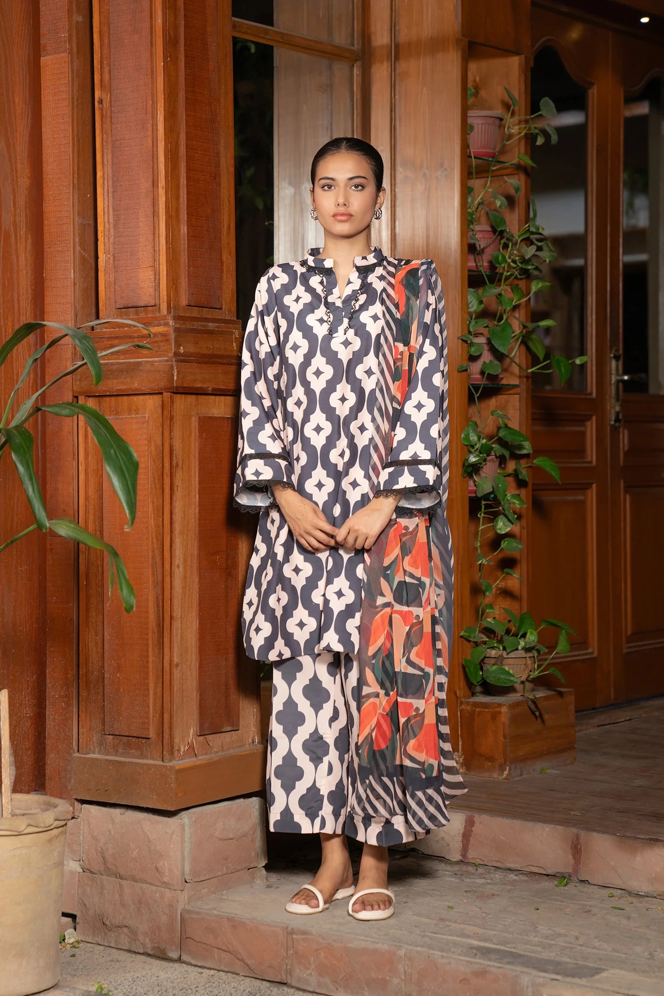 3 Piece Printed Suit Pret SS - 25
