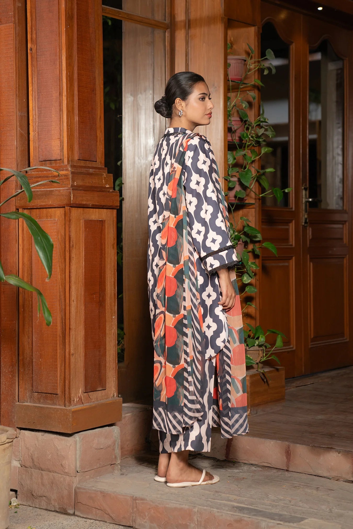 3 Piece Printed Suit Pret SS - 25