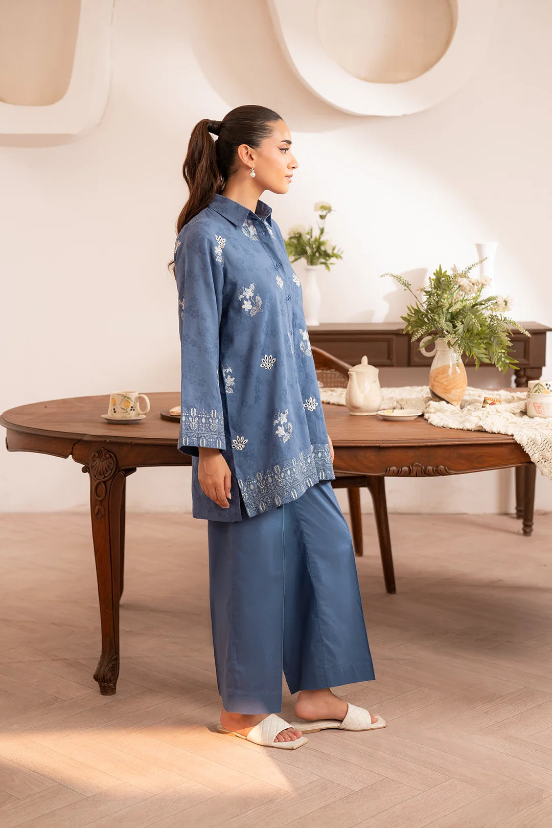 2 Piece Embroidered Jacquard Suit