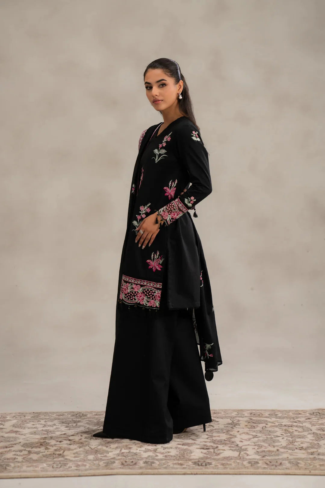 Discover monochrome lawn suit black pink - 3 piece Pakistani women embroidered dress unstitched