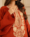 Elegant silk kaftan with embroidery perfect for evening wear