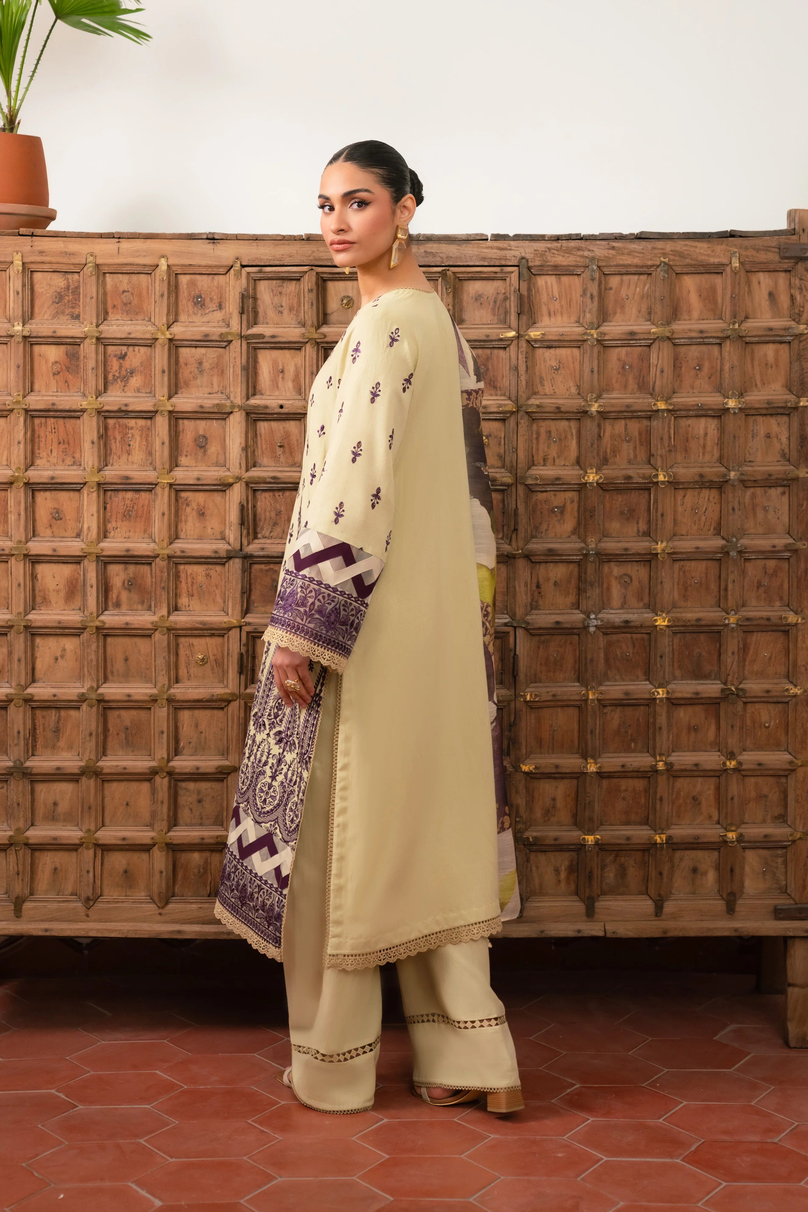 3 Piece Embroidered Karandi Suit Unstitched Winter-24