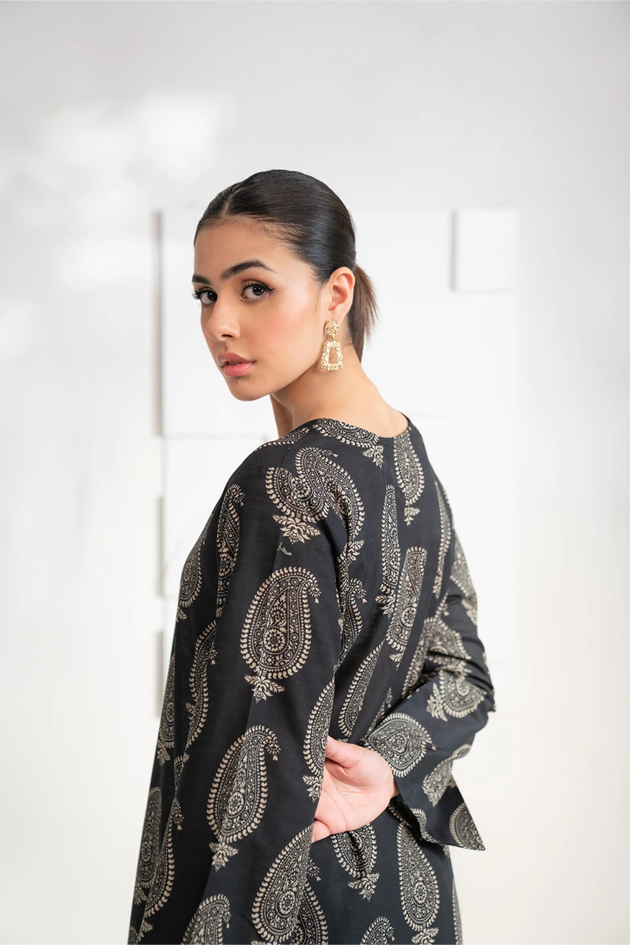 2 Piece Printed Khaddar Suit Pret Winter-24