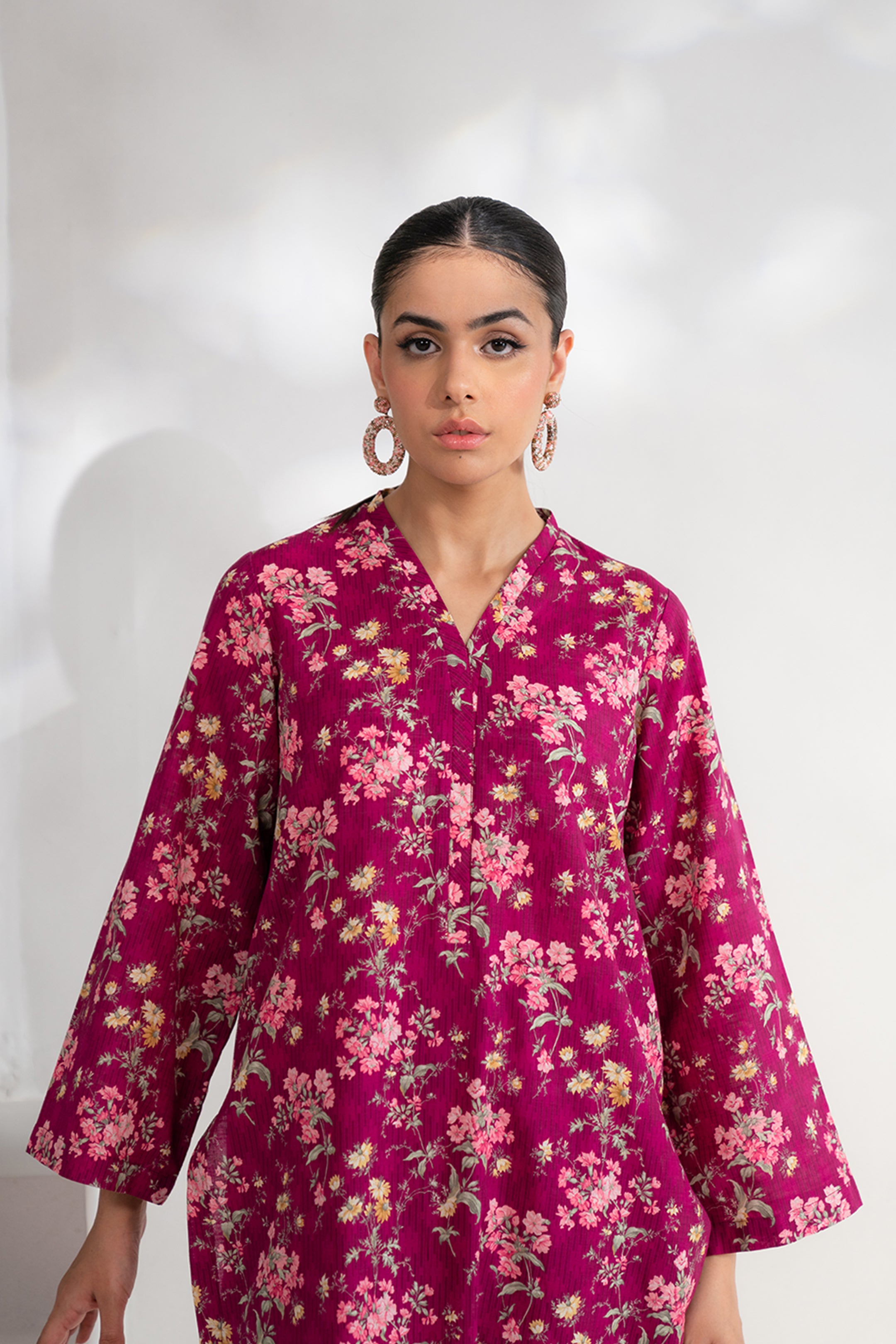 Get 2-Piece Printed Khaddar Suit in Pink – Soft Fabric & Trendy Design for Everyday Wear
