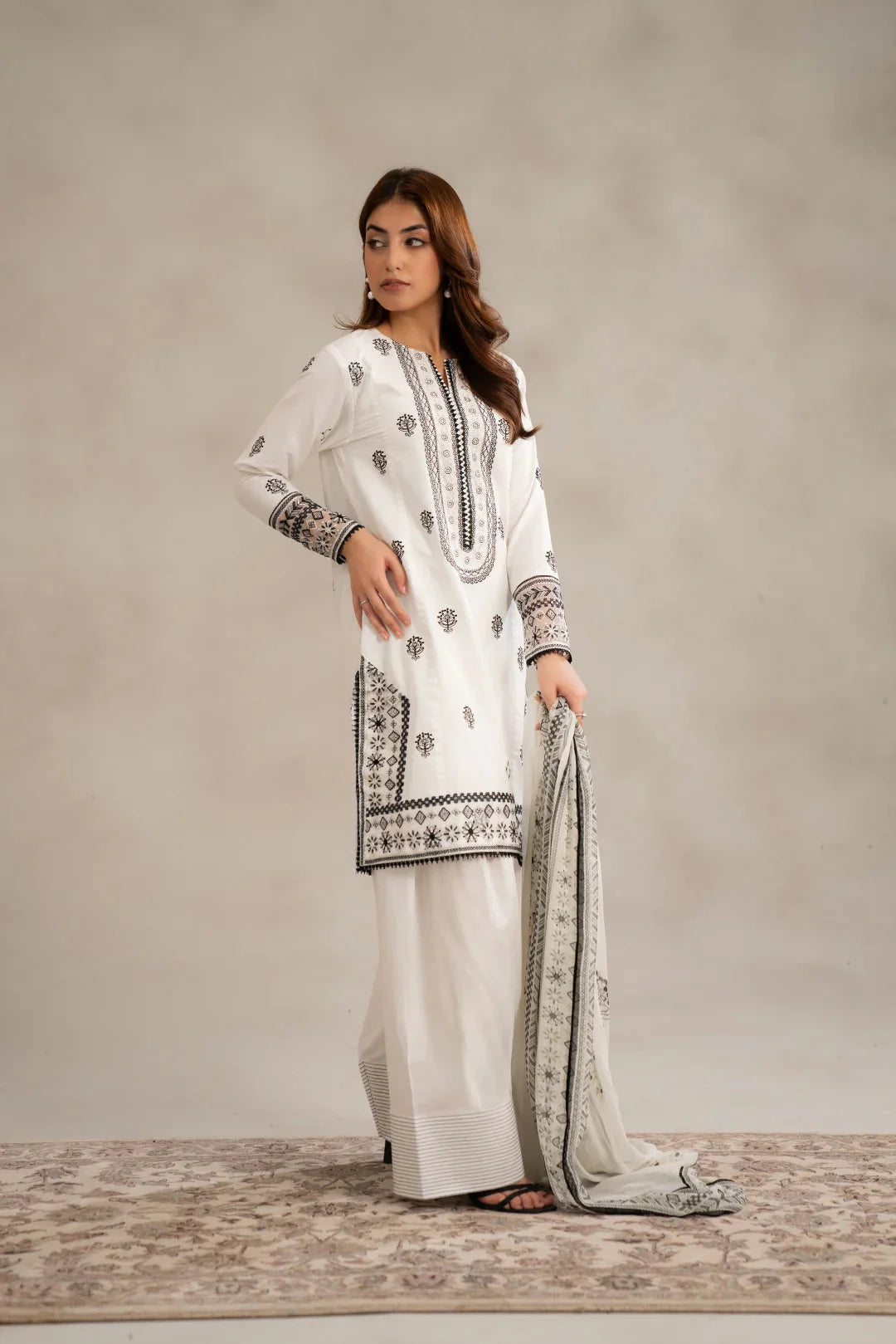 Get monochrome ladies clothing delivered - white 3 piece embroidered lawn suit unstitched fab