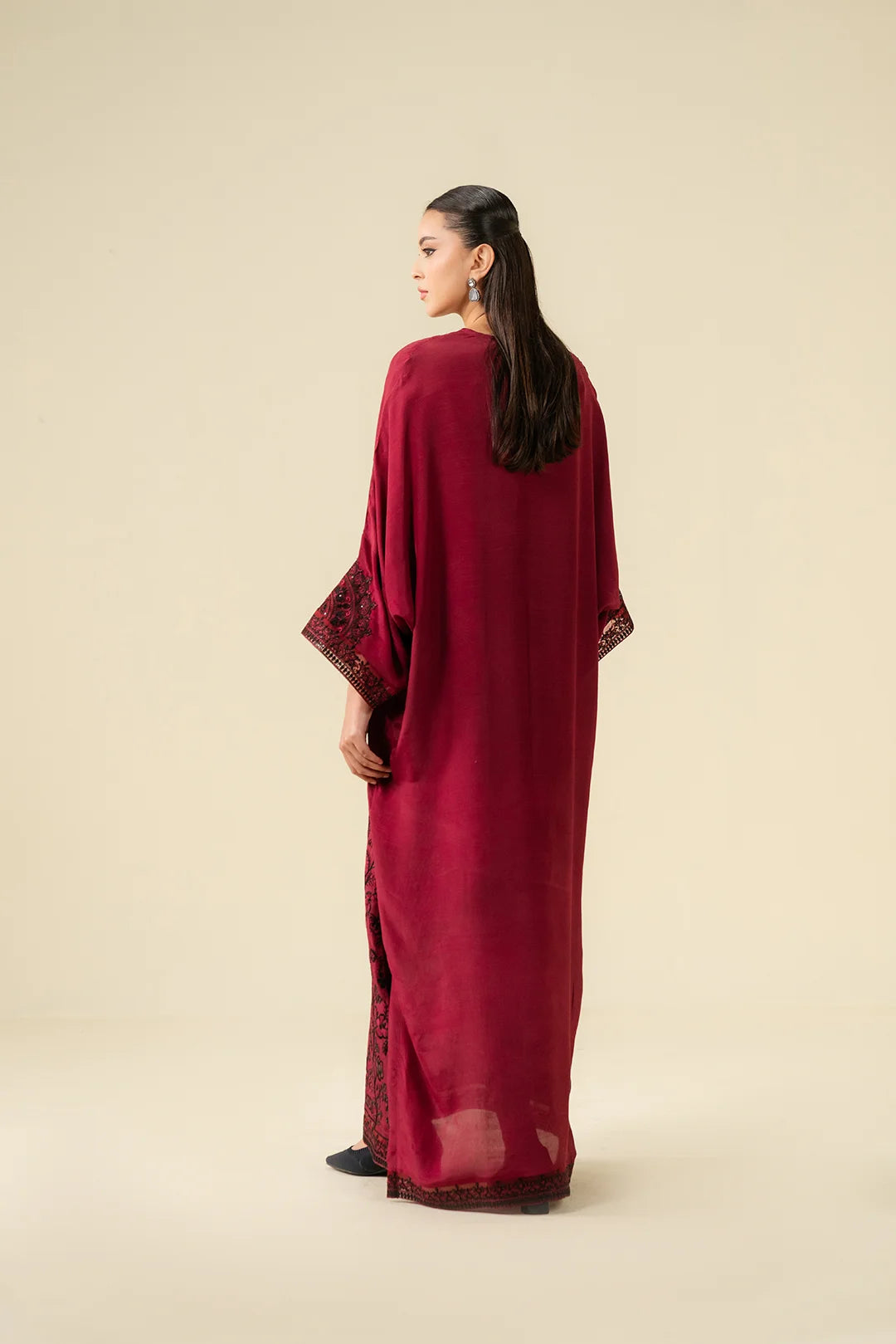 Modern kaftan styles for women. Shop maroon embroidered kaftan in premium fabric