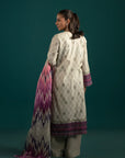 Pakistani Lawn Suit Design with Monark Dupatta – Elevate your wardrobe with this stunning lawn suit design, featuring an elegant grey shirt, embroidered details, and a vibrant lilac dupatta.
