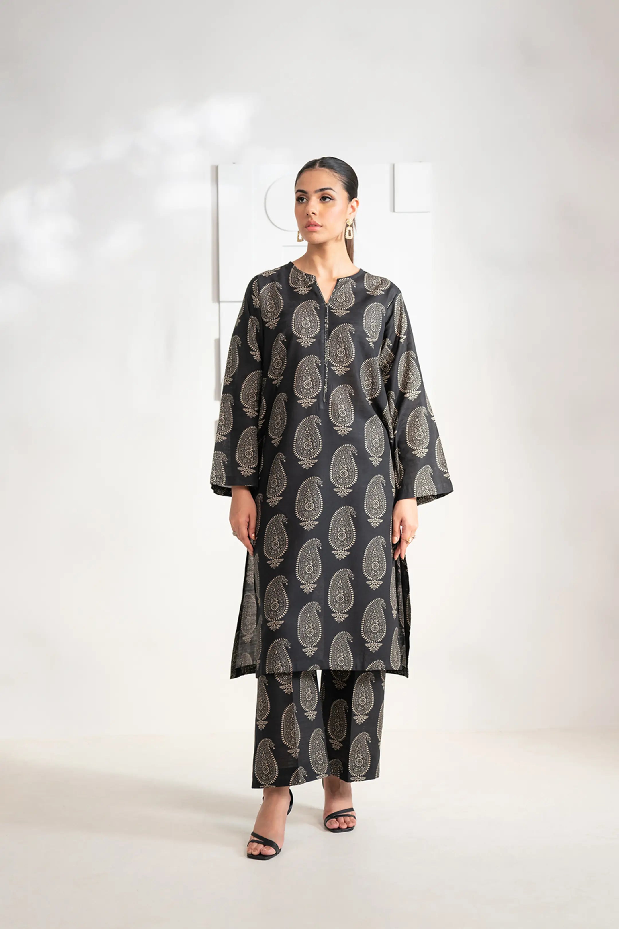 2 Piece Printed Khaddar Suit Pret Winter-24