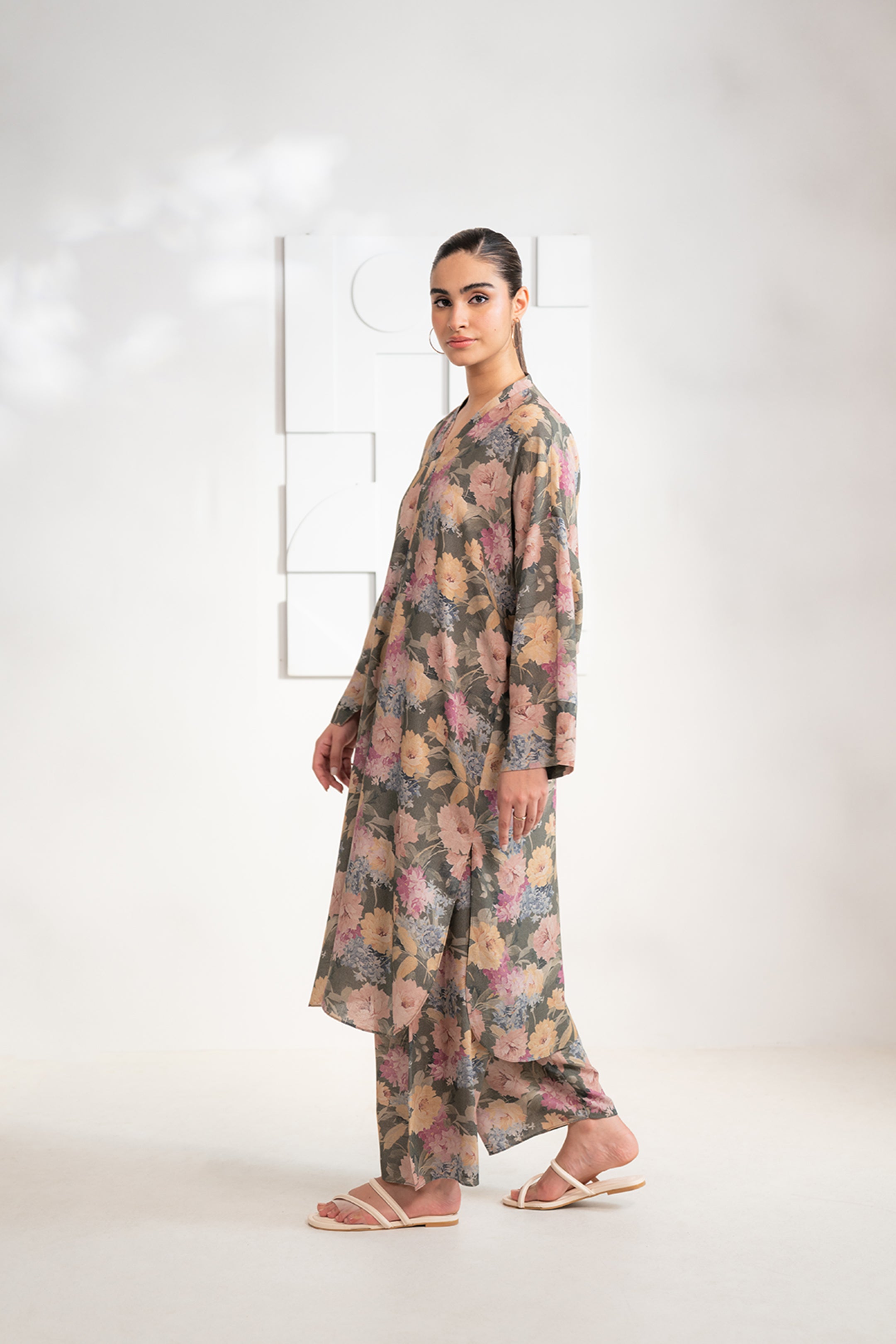 Shop Trendy 2-Piece Printed Karandi Suit in Grey – Soft & Stylish for Everyday Wear