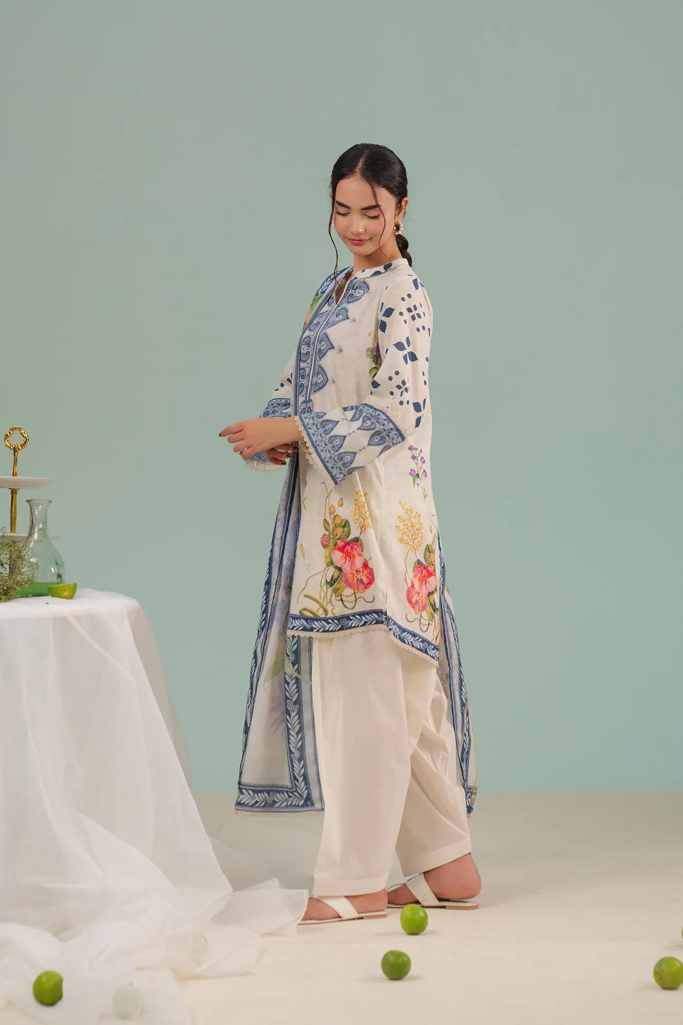 Sialkot unstitched ladies suit – chic ivory 2 piece printed lawn outfit with digital shirt and voile dupatta, stylish online lawn suits Pakistan