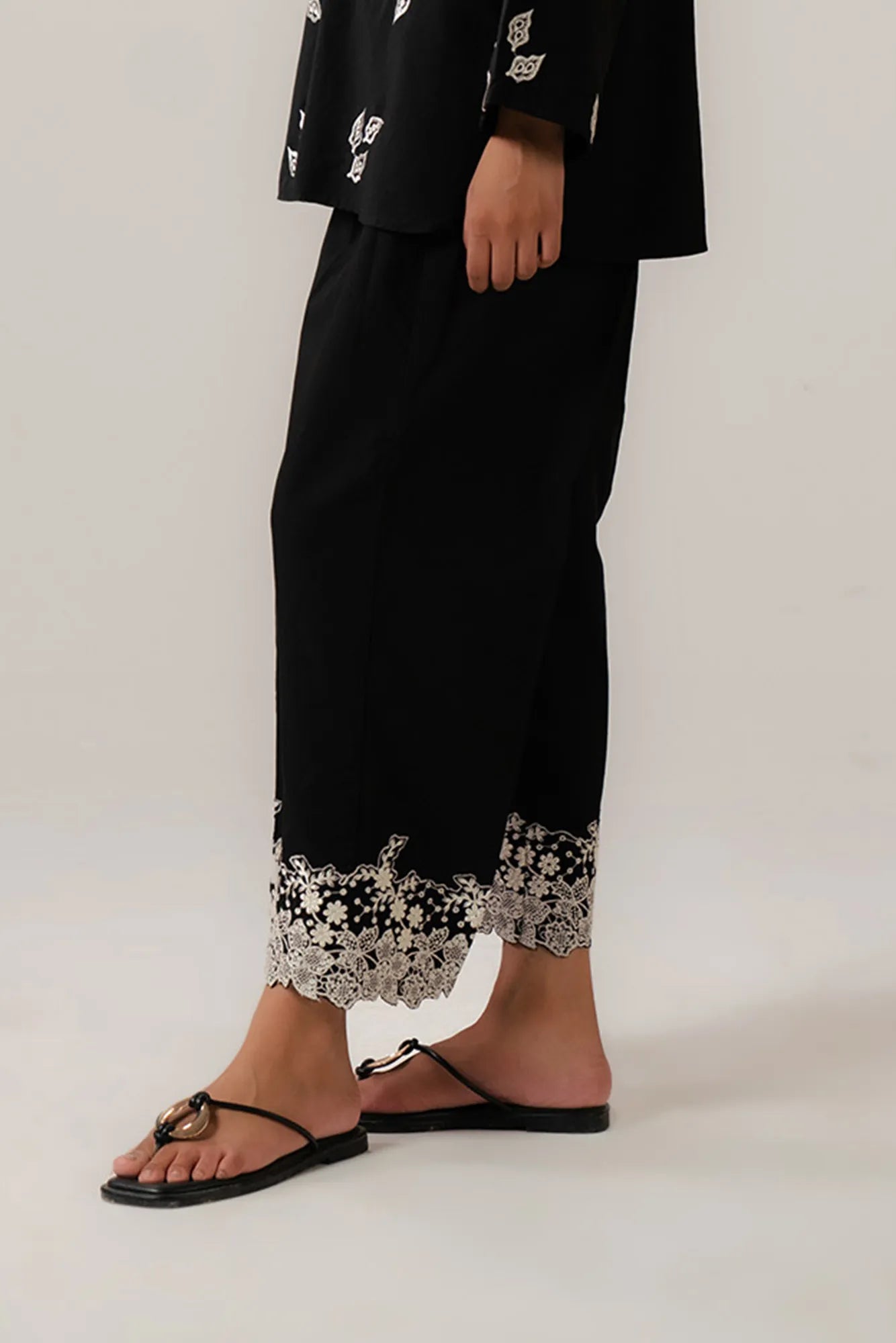 Stylish ladies embroidered trouser with floral lace border design