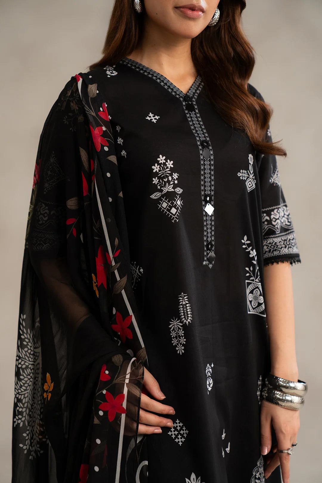 Top Monochrome Brand in Pakistan