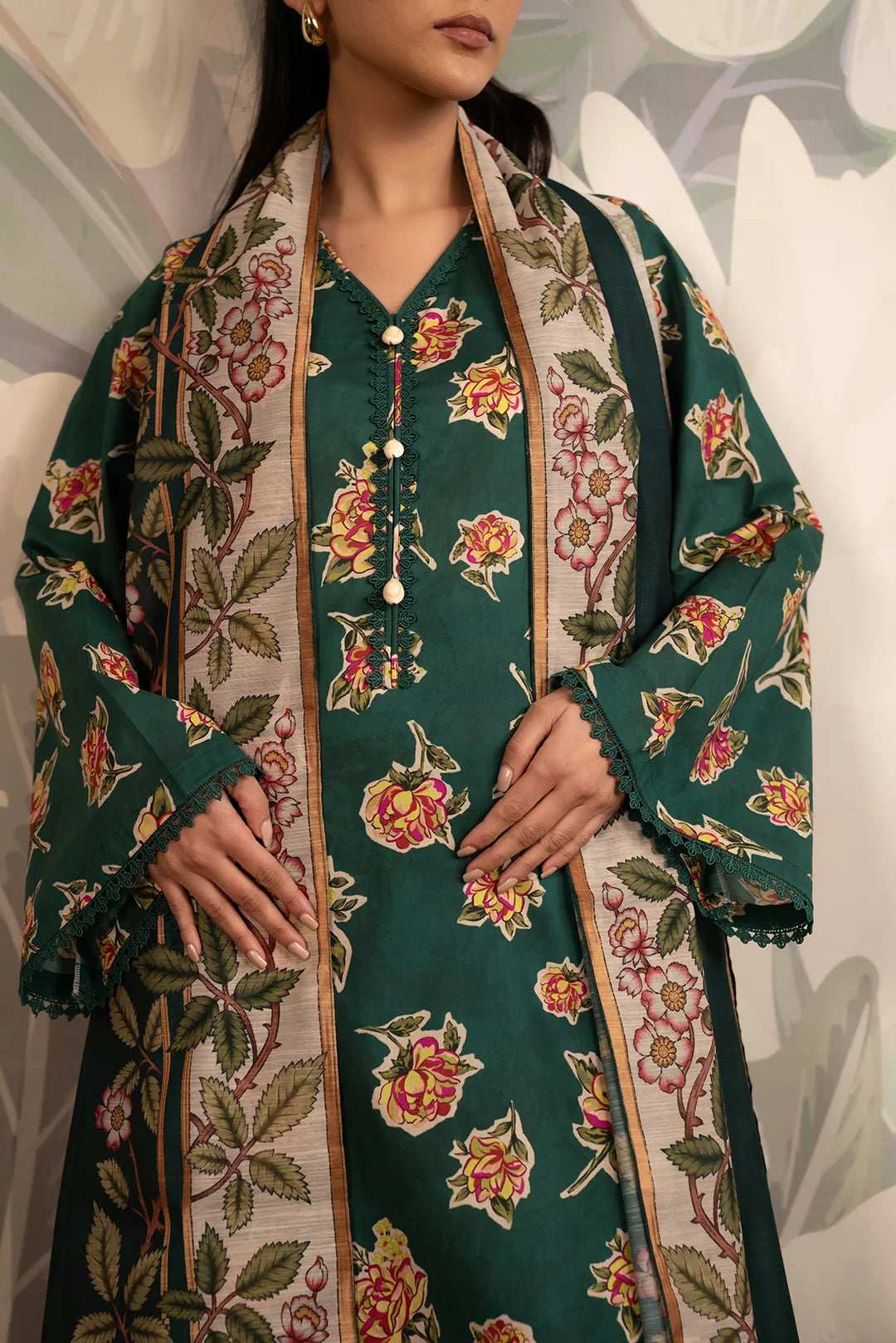 Top trending unstitched lawn suit – dark green floral printed dress with a lightweight monark dupatta, blending tradition with elegance.