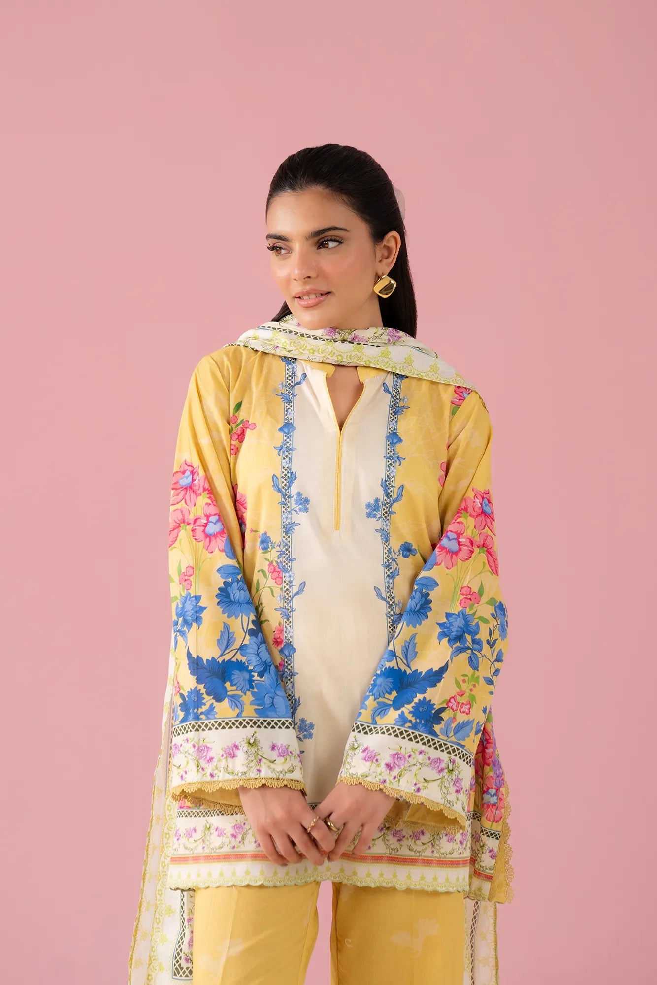 Toronto online lawn suits Pakistan – vibrant 3 piece printed lawn outfit with cambric trousers and voile dupatta, perfect unstitched ladies suit for casual outings