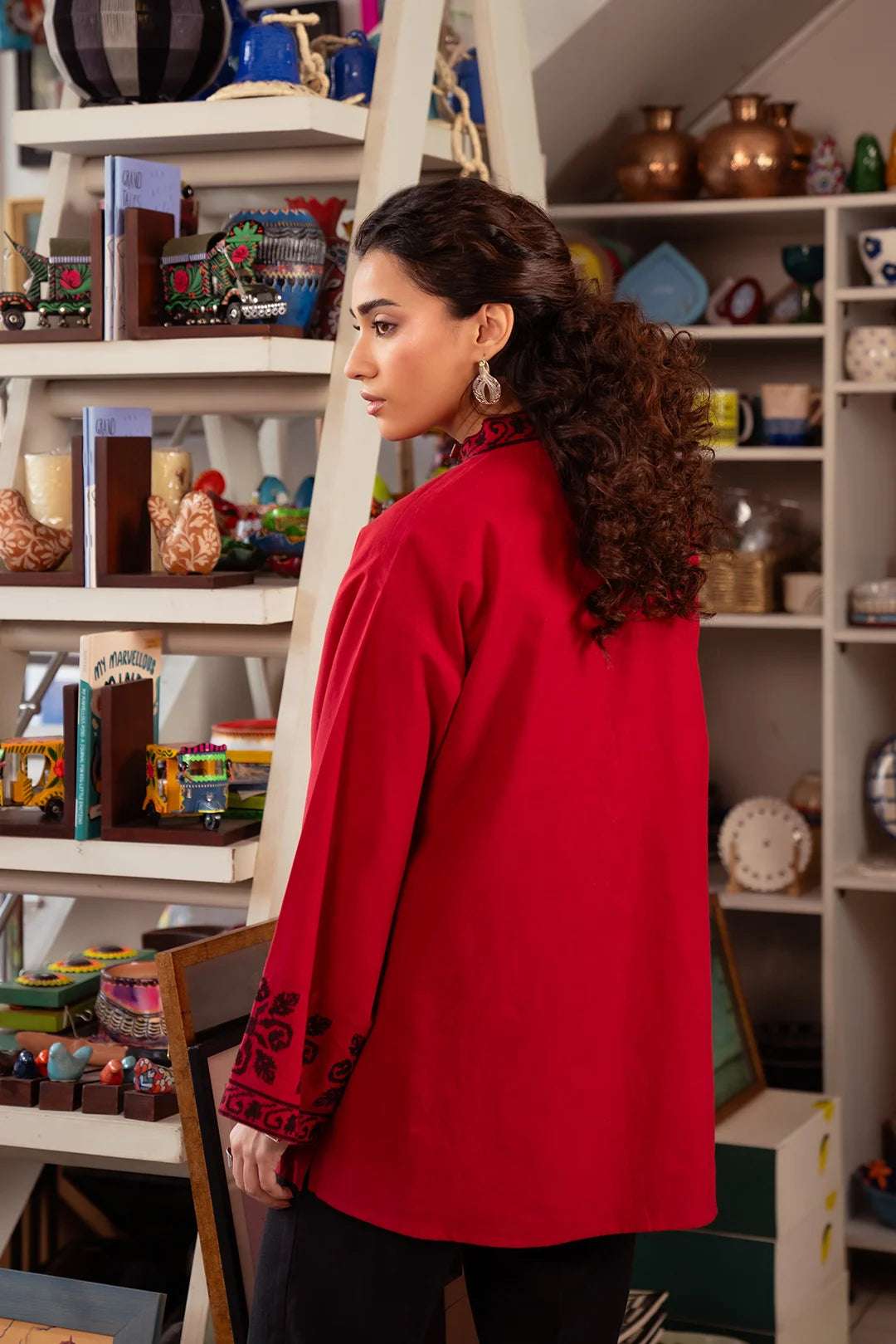 Trendy Pakistani lawn shirt with embroidery – breathable fabric for summer fashion.