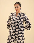 Trendy black and white printed kurta – perfect for casual wear in Pakistan.