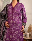 Trendy lawn dress for women – beautifully crafted purple lawn shirt with a statement floral dupatta, ideal for Pakistani summer fashion trends.