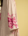 Unstitched 3-piece linen suit for women, digital print shirt and dupatta in a modern pattern, latest Pakistani fashion