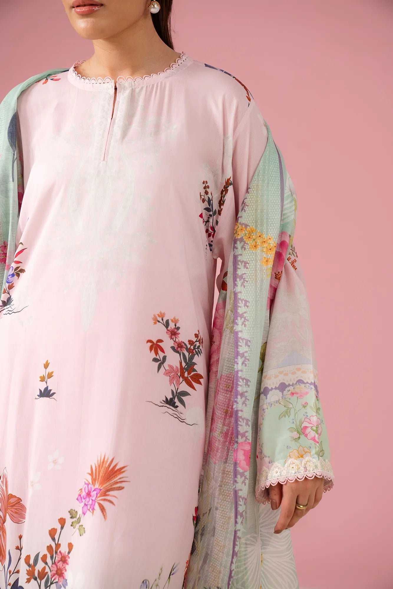 Winter collection linen suit design – peach embroidered 3 piece outfit with digital printed shirt, dyed linen trouser, and chiffon-textured doriya dupatta, ideal for Karachi & Lahore