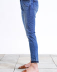 Skinny Jeans Beyond East Official