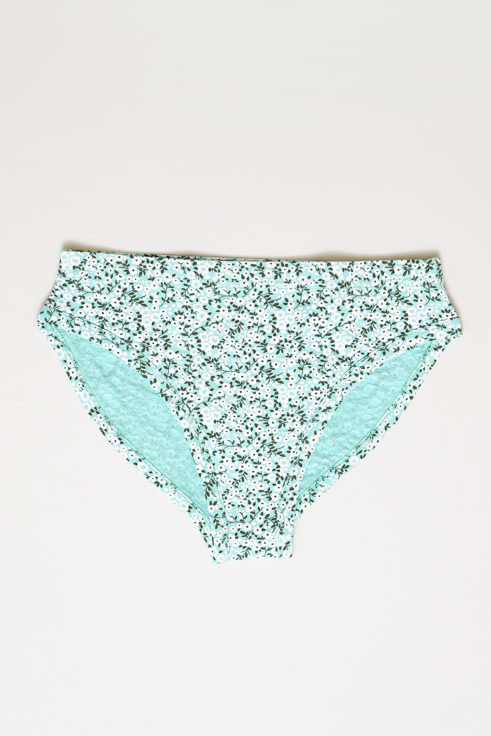 Pack of Briefs Beyond East Official
