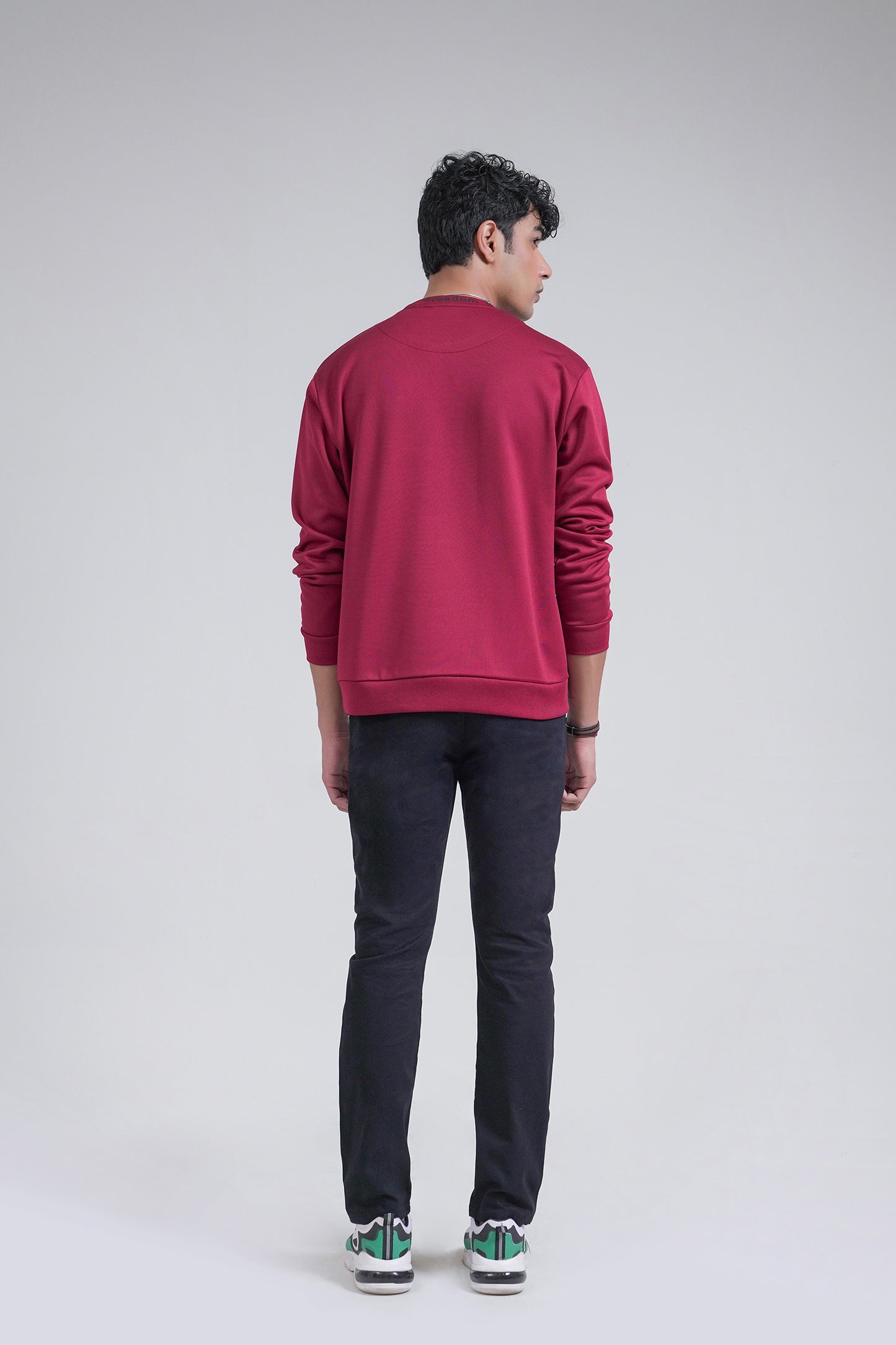 Sweatshirt