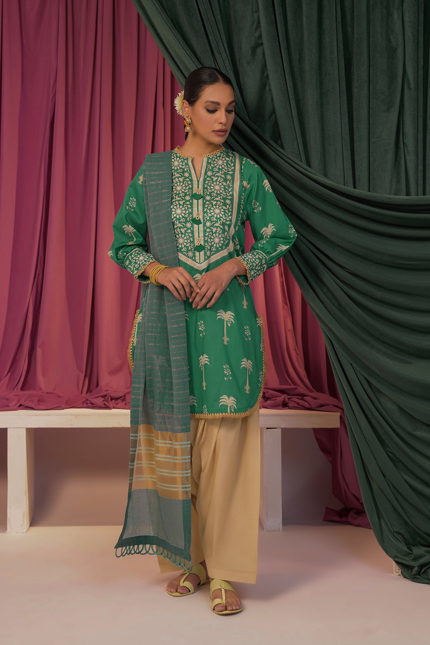Parisa (2PC)